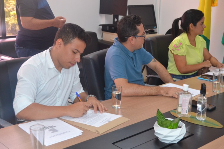 Novos servidores 1 (1).JPG