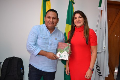 Posse dois novos servidores (3).JPG