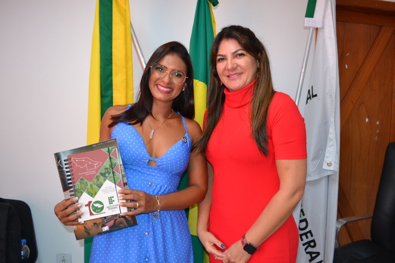 Posse dois novos servidores (4).JPG