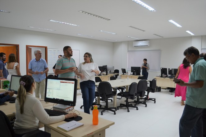 Visita a reitoria (2).JPG Visita a reitoria (2).JPG