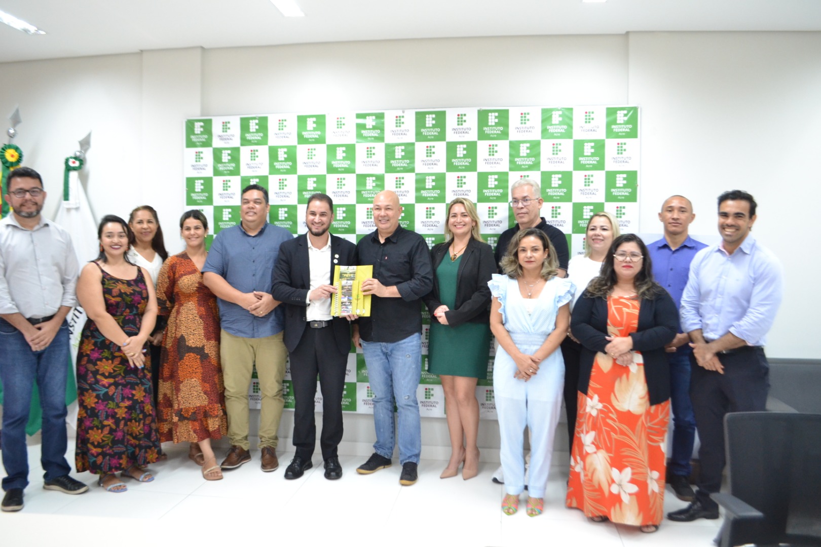 Visita presidente da Fieac (1).JPG