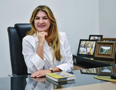 Reitora Rosana Cavalcante dos Santos (1).jpeg