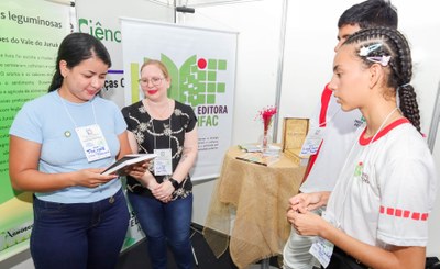 10.12 - EDITORA E PALCO CULTURA-9.jpg