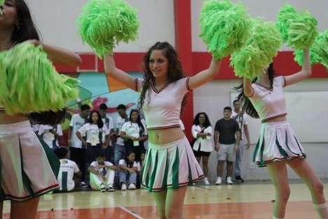 Cheerleaders (6).JPG