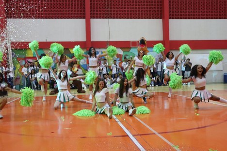 Cheerleaders (9).JPG