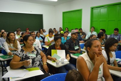 Workshop-de-Prticas-Agroecolgicas-4_participantes-mesa-redonda-800x533.jpg