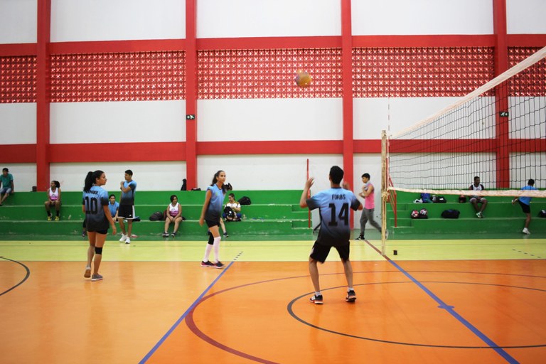 torneio-de-volei-crb1.jfif