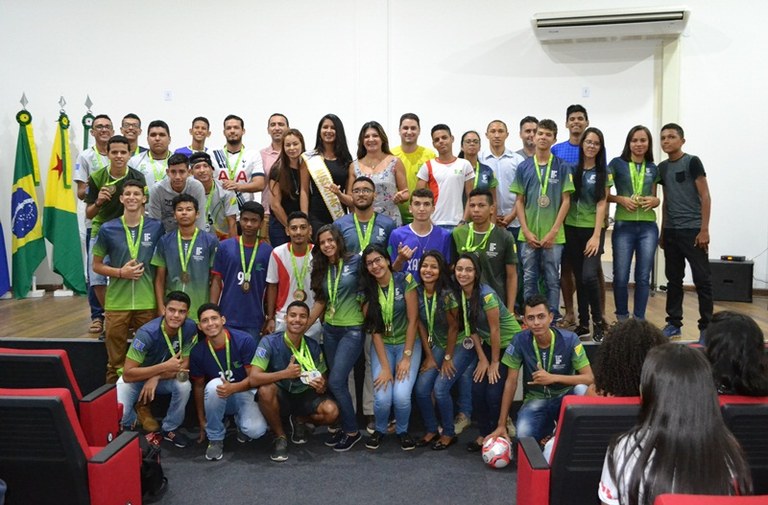 Inaugurao-Centro-Esportivo-Sena-Madureira-26.09-1 (1).jfif