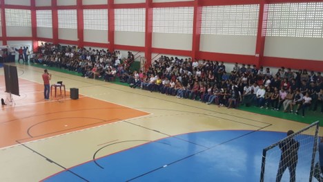 O campus Cruzeiro do Sul recebeu os alunos com música