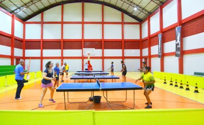 tenis-de-mesa-arbitro.jpg