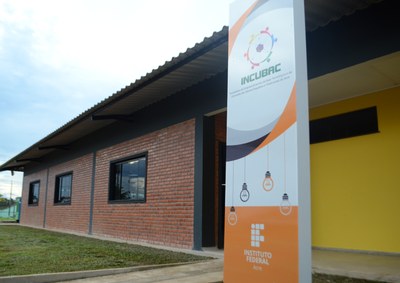 incubac.JPG