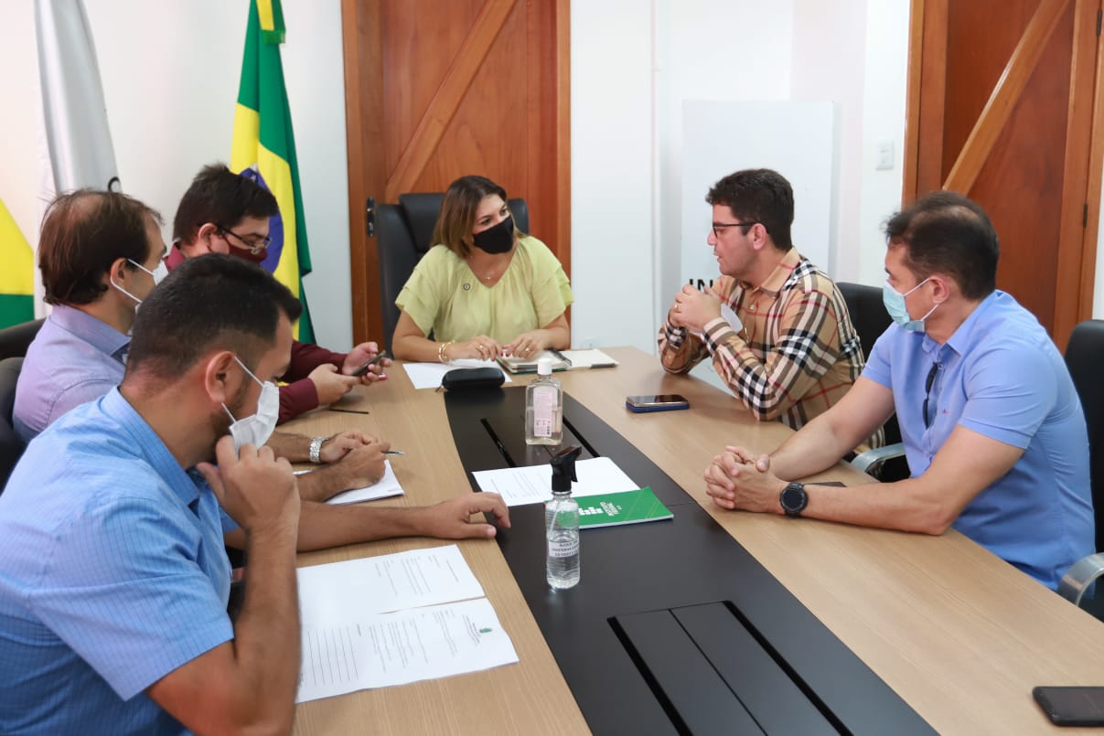 Reunião governador4.jpeg