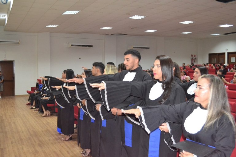 Colação de grau Xapuri (9).JPG