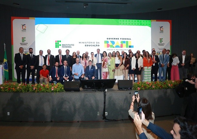 cerimonia-de-comemorao-dos-15-anos-dos-institutos-federais (1).jpg