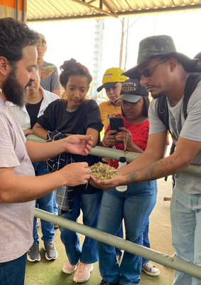visita fazenda leiteira cbs (1).png