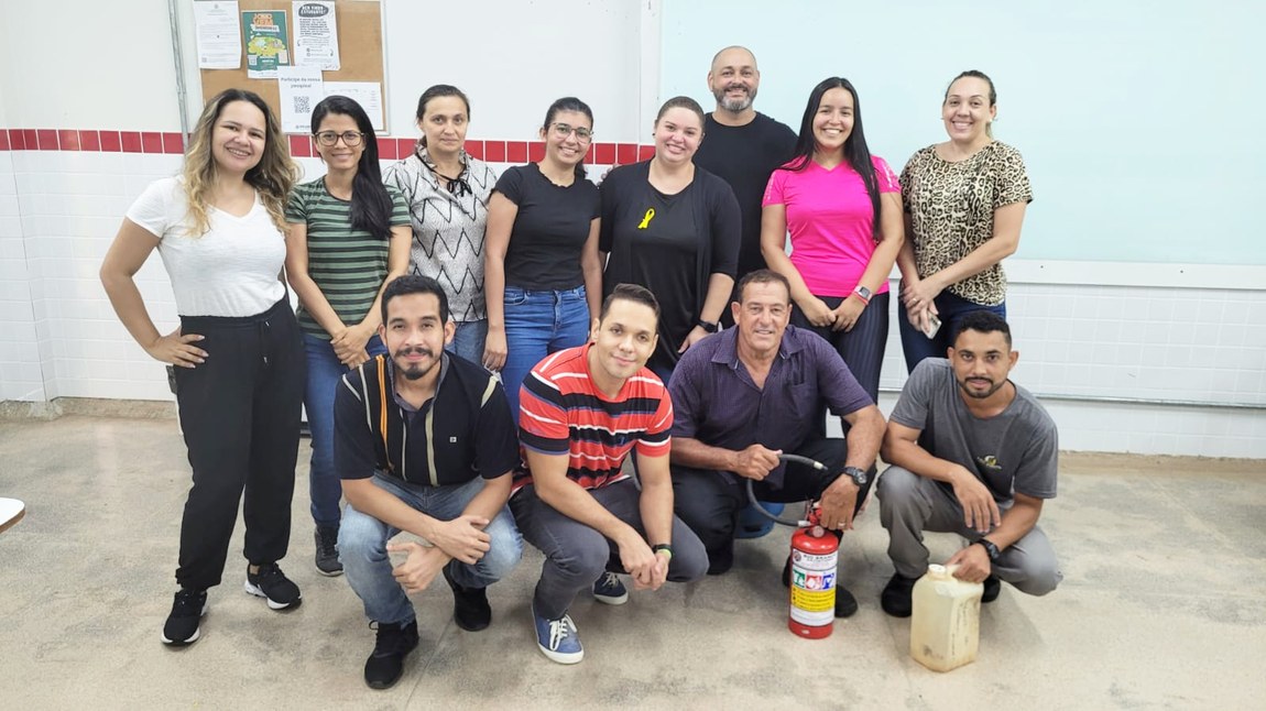 treinamento de incendio crb (3).jpg treinamento de incendio crb (3).jpg