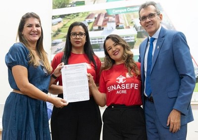 Sinasefe no Conif_Davi Sopchaki (1).jpg.jpeg