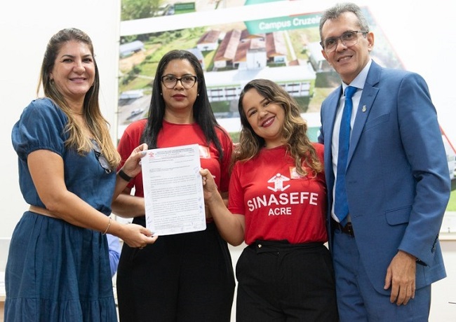 Sinasefe no Conif_Davi Sopchaki (1).jpg.jpeg