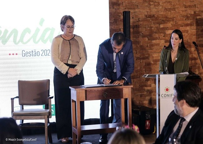 Conif_nova presidência (2).jpg