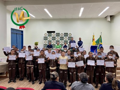 Foto 5 - Eu Programa Robô.jpeg