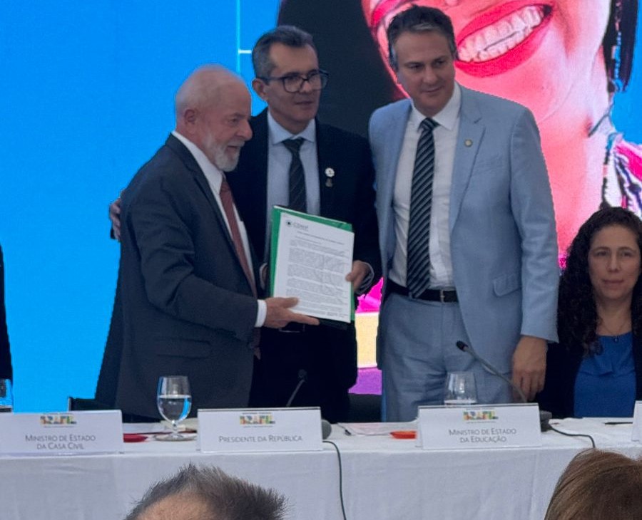 Carta entregue ao presidente Lula pelo Conif.jpeg