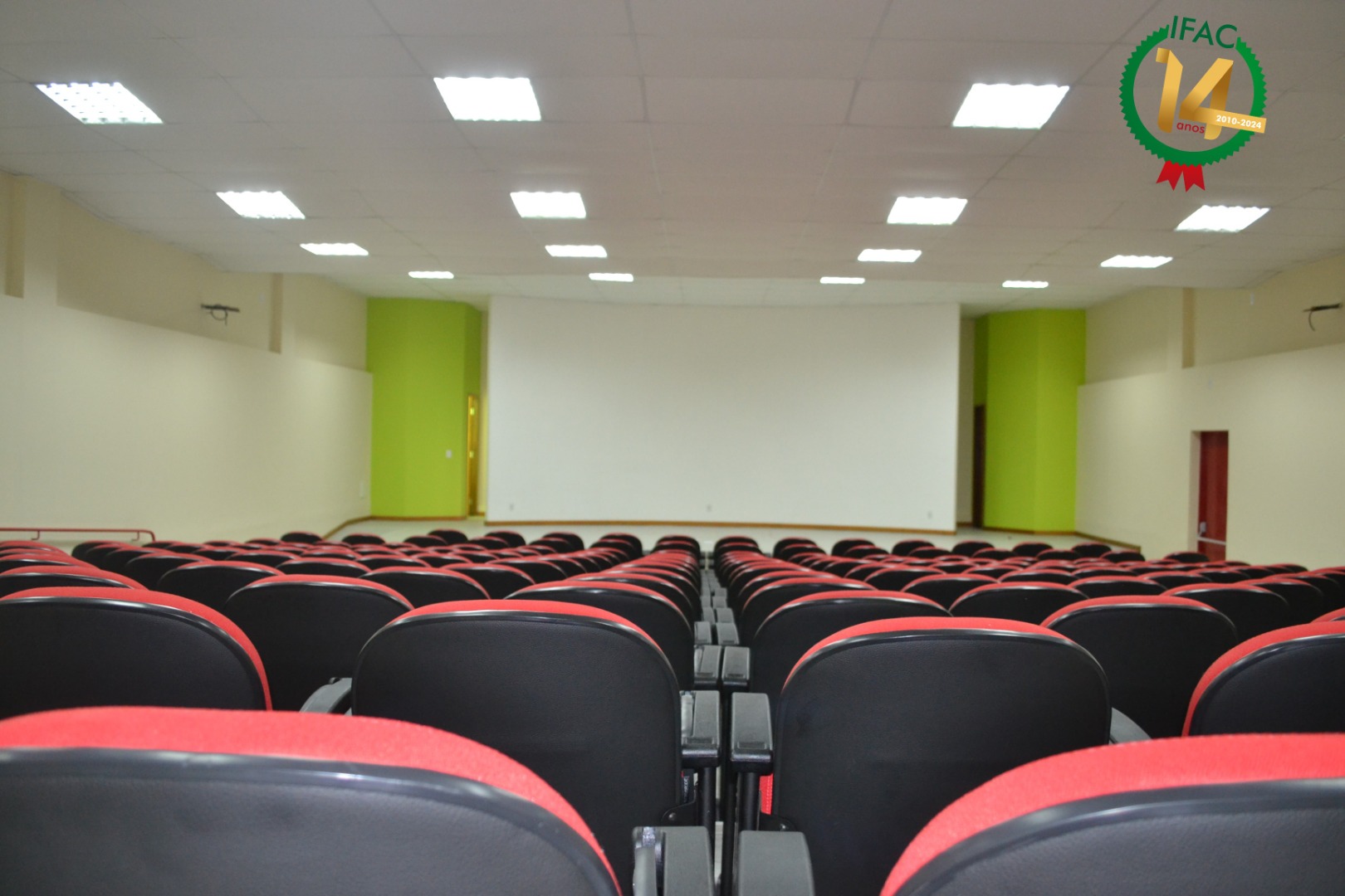 Foto 3 - Auditório.JPG