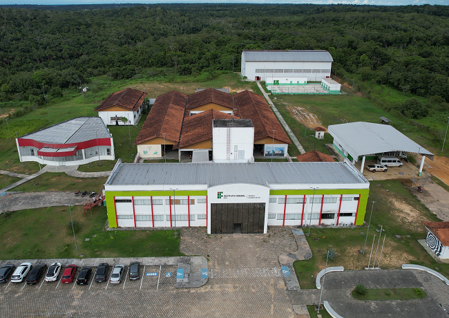 Campus Cruzeiro do Sul_fachada.png