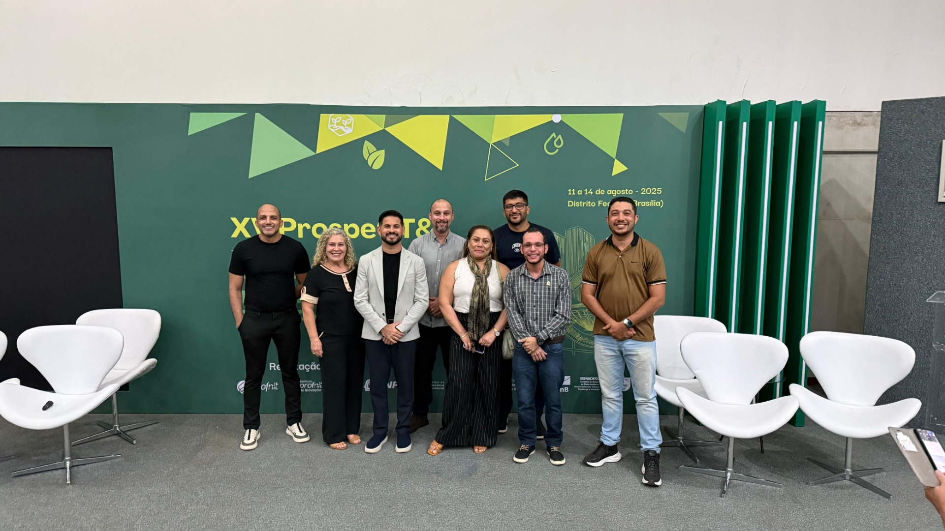 Grupo Geral de docentes e mestrandos participantes.jpg