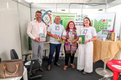 Editora_10 anos (4).jpg