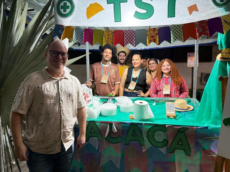 Barraca - alunos 1.jpeg