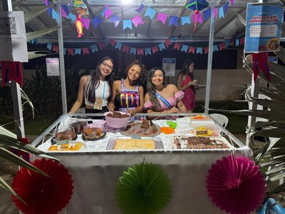 Barraca - alunos 2.jpeg