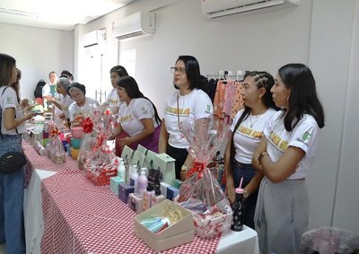 Feira de Negócios_Mulheres Mil (capa).JPG