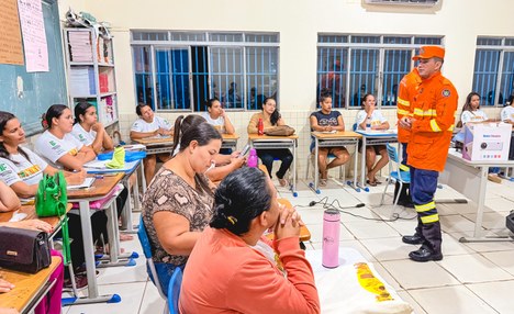 Aula prática_primeiros socorros_MM_Sena_(4).JPG