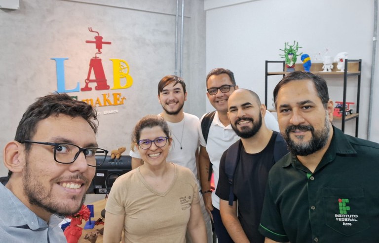 Realidade Virtual na aula de Física_capa (2).jpeg