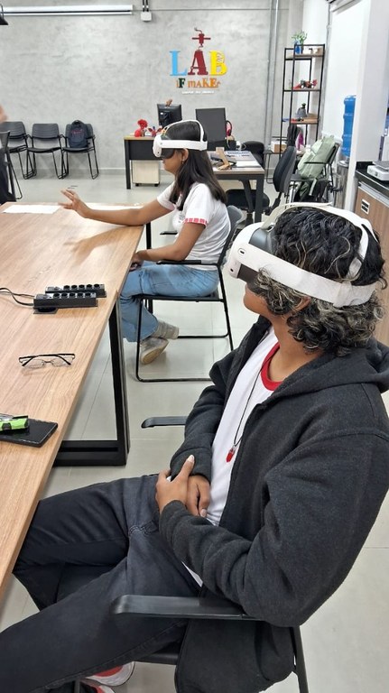 Realidade Virtual na aula de Física_capa (3).jpeg