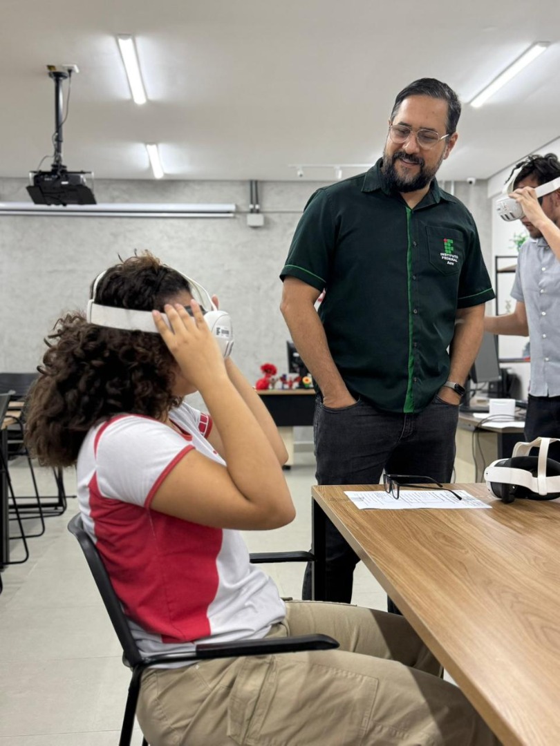 Realidade Virtual na aula de Física_capa (6).jpeg
