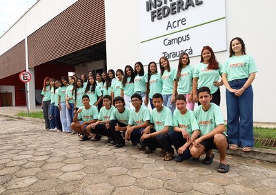 Partiu IF_Tarauacá_Alunos1.JPG