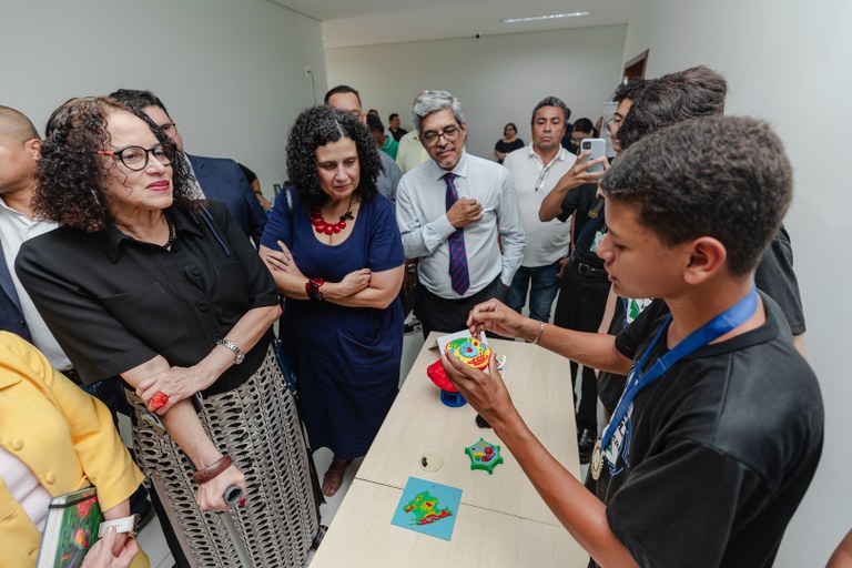 mais ciencia ministra.jpeg