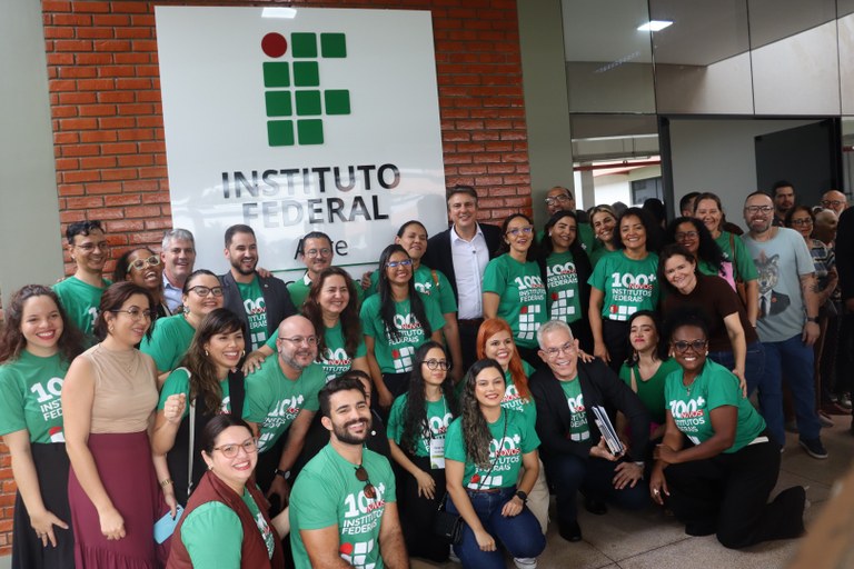 Ministro Visita Ifac  (10).JPG