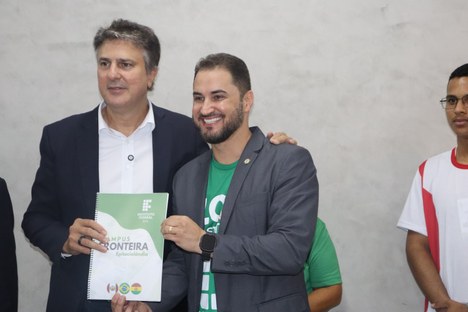 Ministro Visita Ifac  (13).JPG