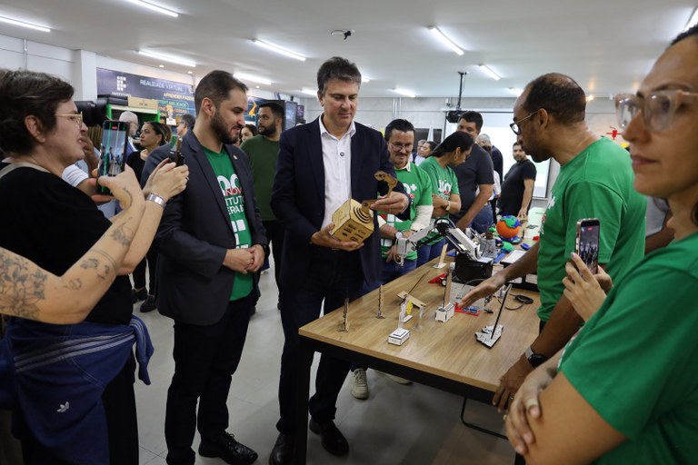 Ministro Visita Ifac  (6).JPG