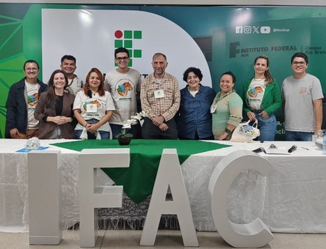 Foto 1 - Palestra de abertura com Dr. Foster Brown.jpeg
