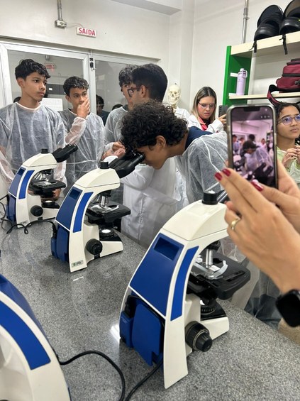 Foto 17 - Exposição de Microscopia.jpeg