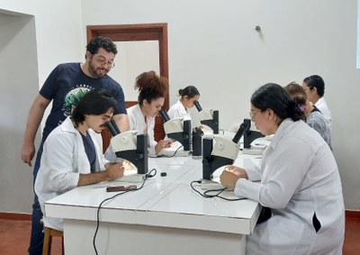 Figura 5 - Atividade de identificação com uso de chave dicotômica 04.05 (1).jpg