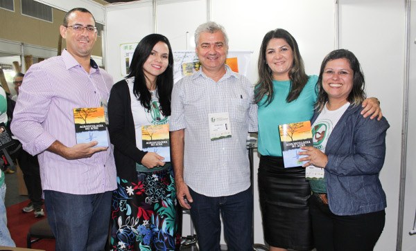 connepi-livros-lançados-1.jpg