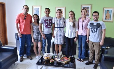 Intercambistas-com-a-reitora.jfif