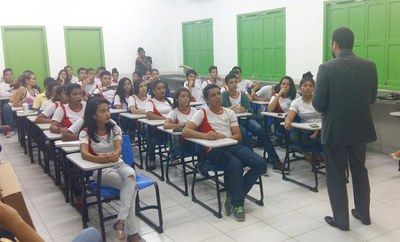 14-01-16 cbs-oab-vai-a-escola.jpg