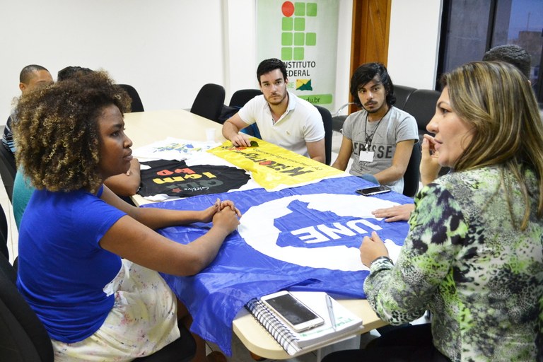 vice-presidenta-UNE1.jfif