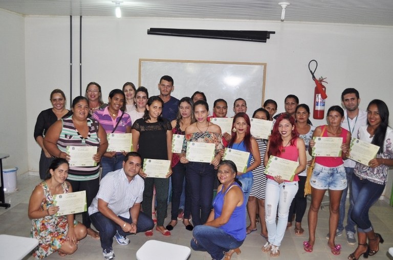 Pronatec-certifica-mais-uma-turma-no-Vale-do-Purus-17-05-2017-800x531.jpg