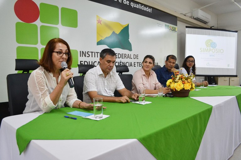 Simposio-Ensino-Tecnologico1.jfif